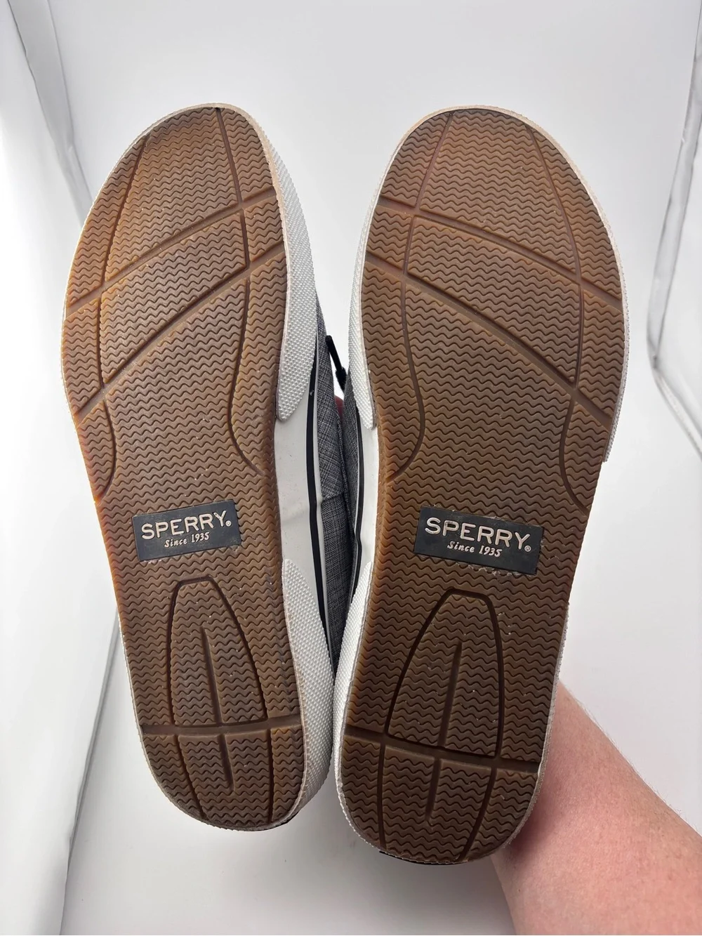 Sperry gently used
